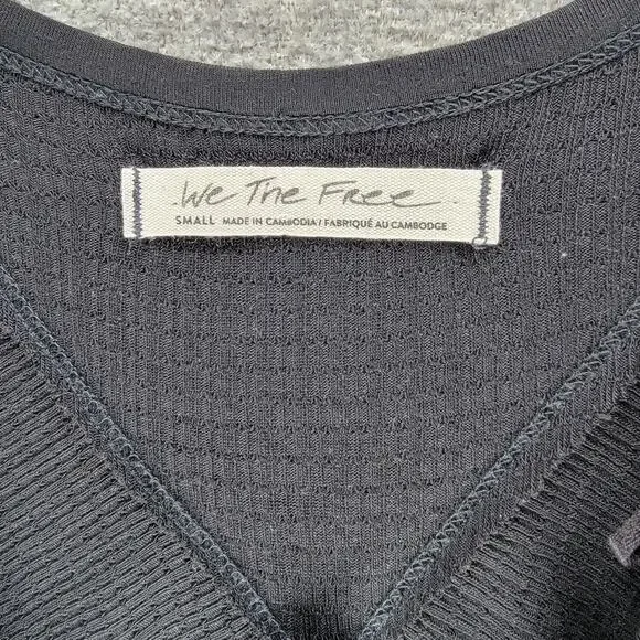WE THE FREE HENLEY TOP, SIZE S - Picture 3 of 7